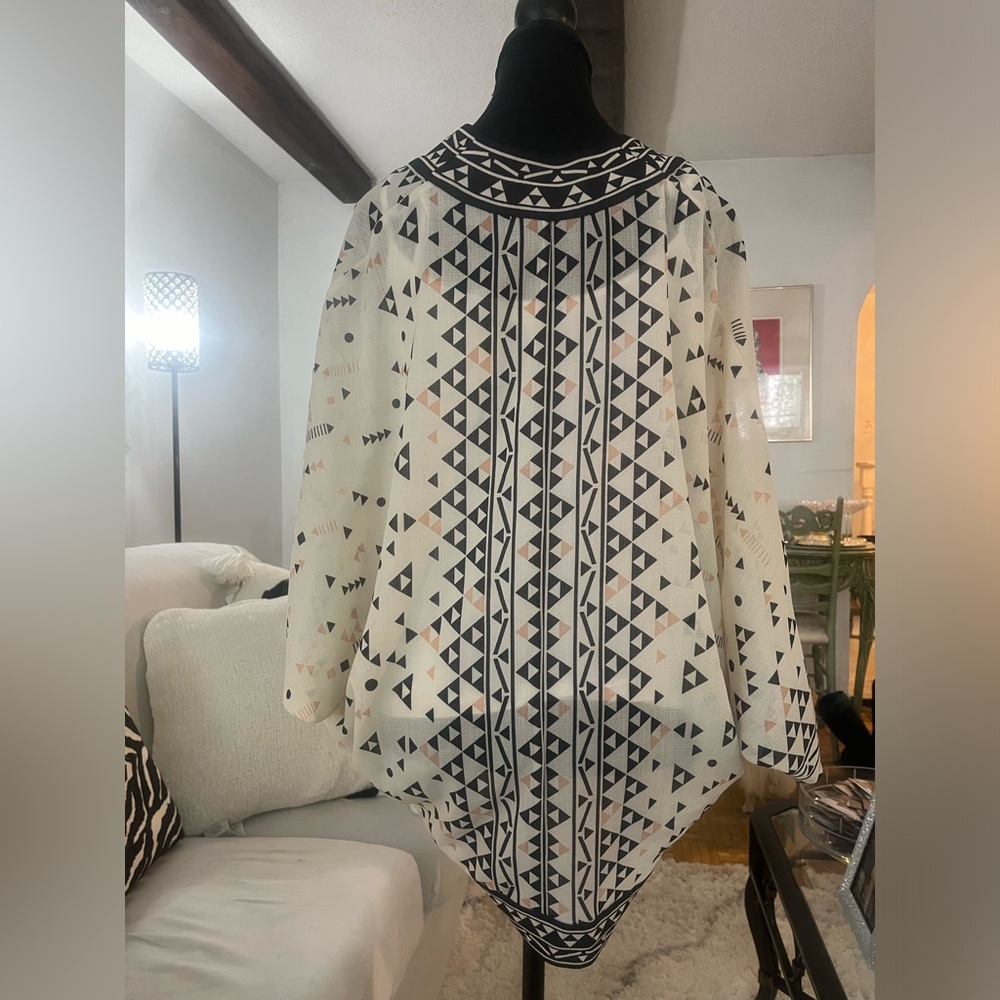 Ecotè Aztec kimono - Picture 2 of 4